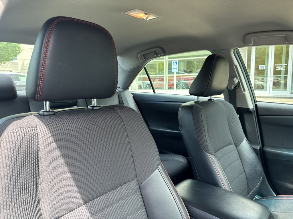 Used 2016 Toyota Camry SE FWD image 8