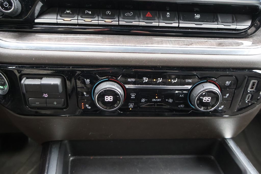 Used 2023 Chevrolet Silverado 1500 LTZ w/ LTZ Premium Package image 28