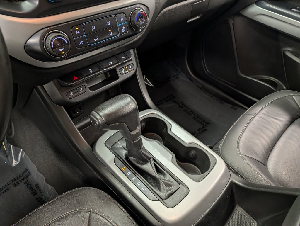 Used 2021 Chevrolet Colorado LT w/ Redline Special Edition AWD/4WD image 19