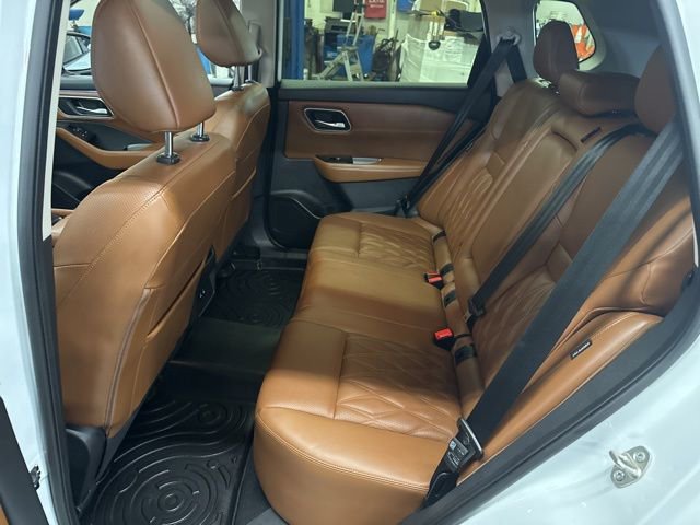 Used 2024 Nissan Rogue Platinum image 21