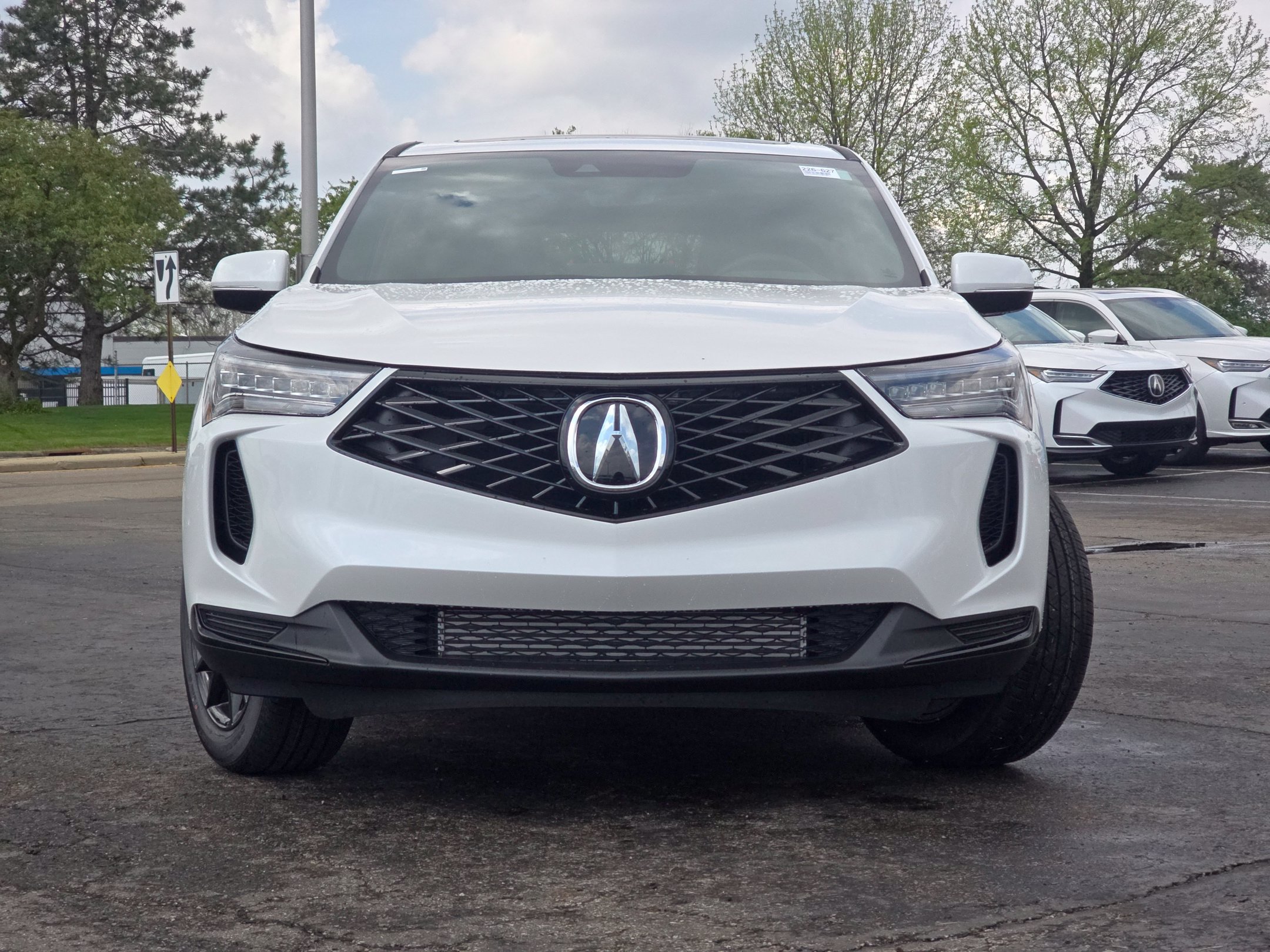 New 2026 Acura RDX SH-AWD image 2