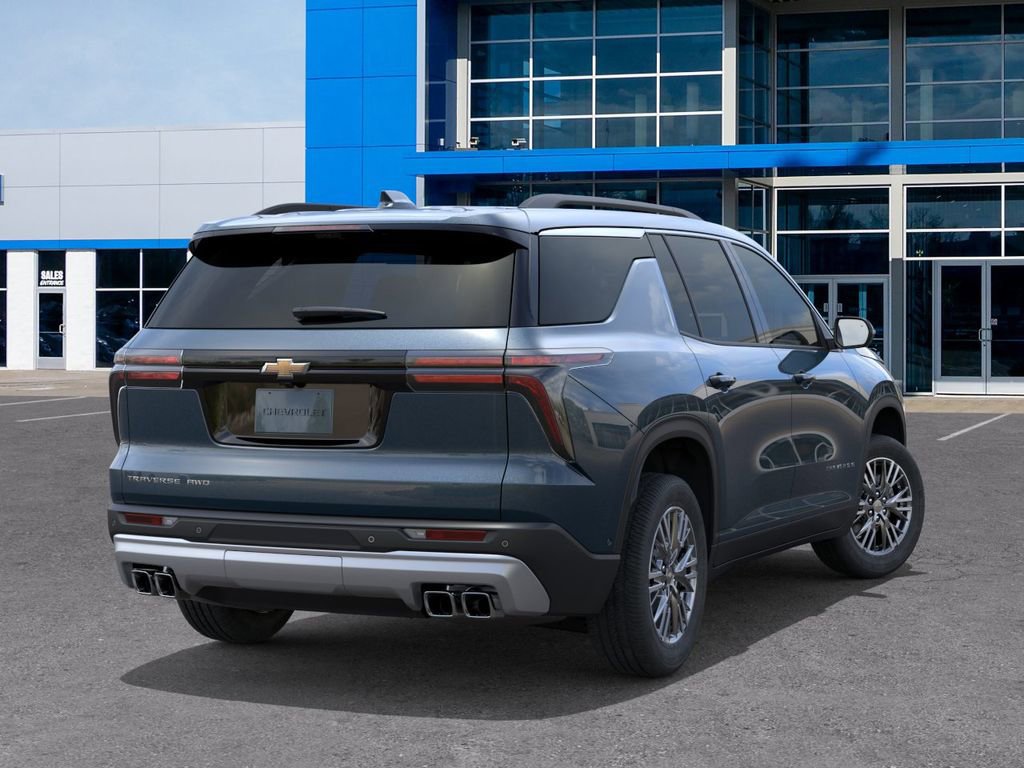New 2026 Chevrolet Traverse LT w/ Driver Confidence Package AWD/4WD image 4