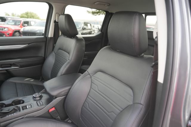 Used 2025 Ford Ranger Lariat w/ FX4 Off-Road Package image 10