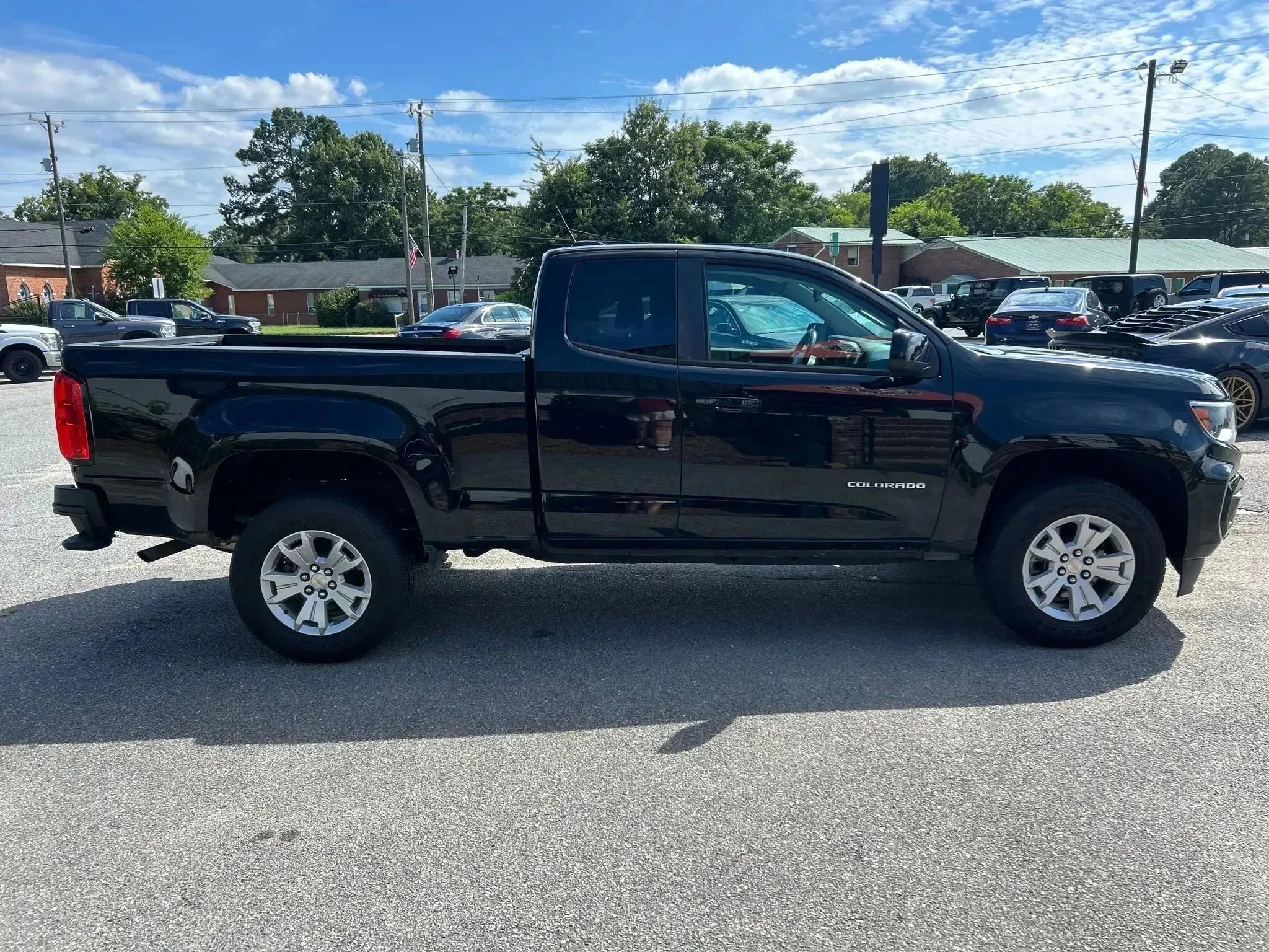 Used 2022 Chevrolet Colorado LT w/ Fleet Safety Package RWD image 6