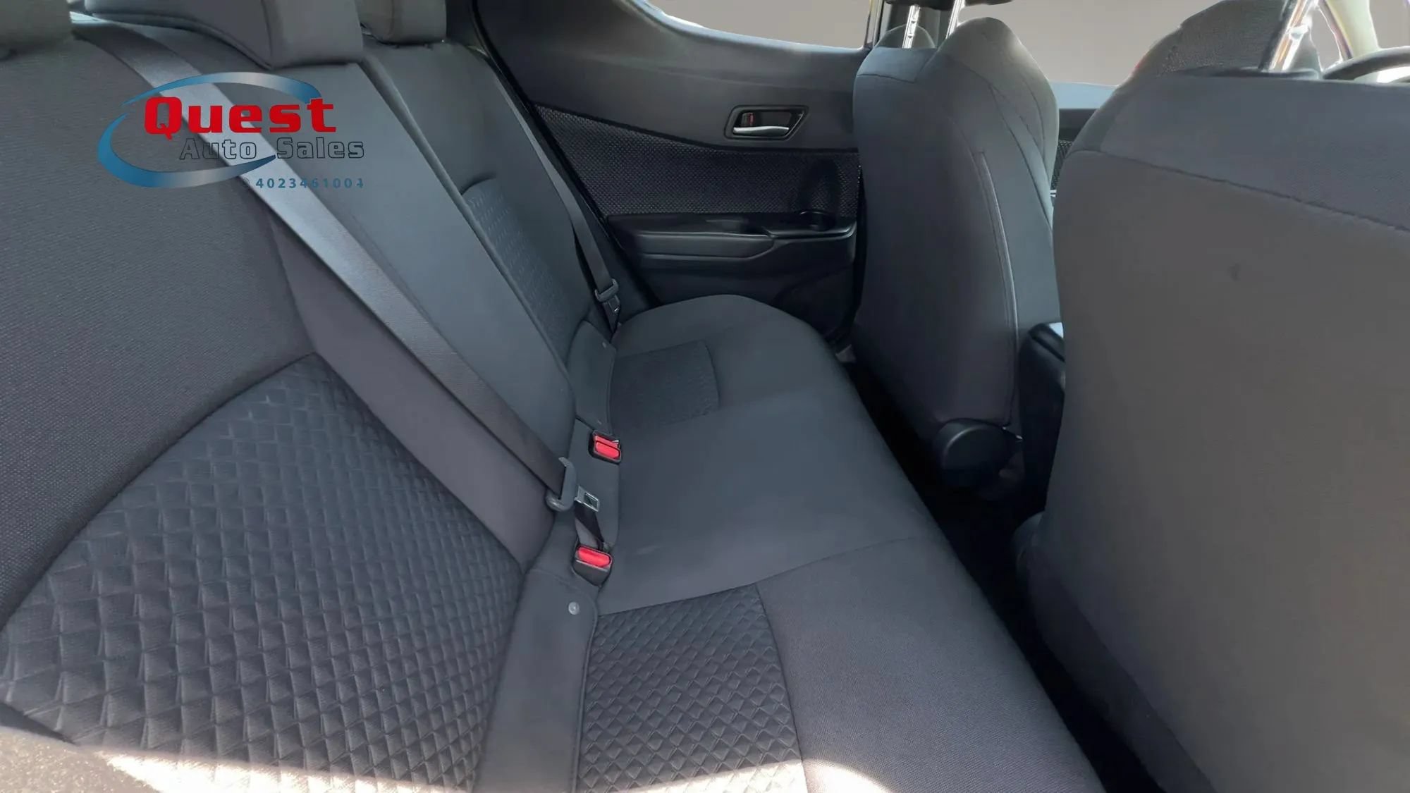 Used 2021 Toyota C-HR LE FWD image 17