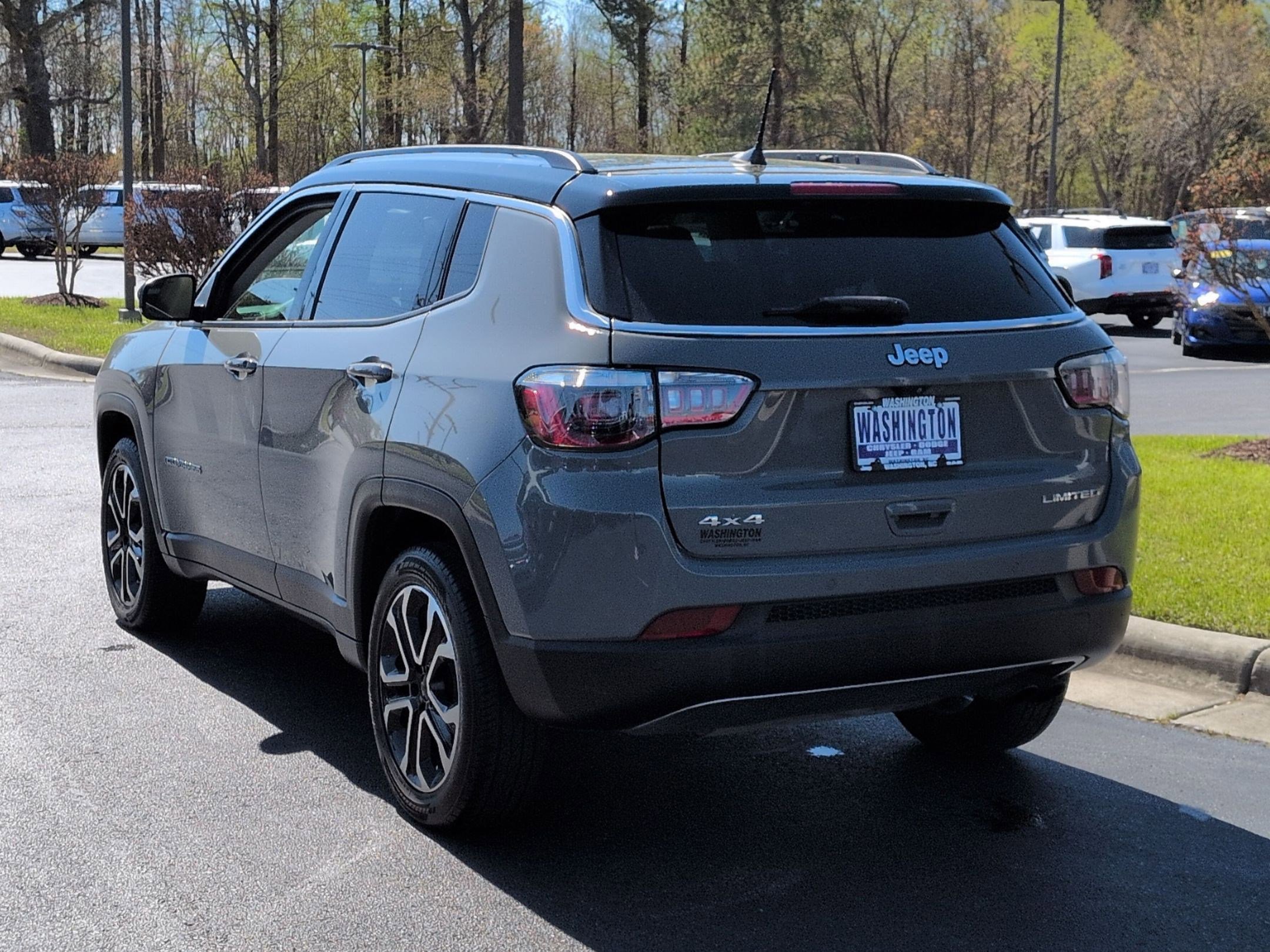 Used 2022 Jeep Compass Limited w/ Sun and Sound Group image 7