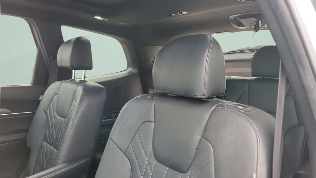 Used 2024 Kia Telluride SX X-Line AWD/4WD image 10