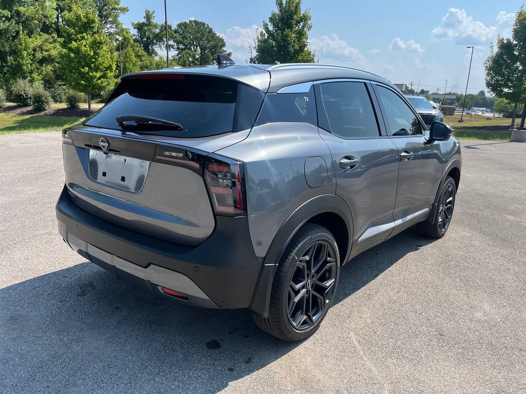 New 2027 Nissan Kicks SR w/ SR Premium Package FWD image 8