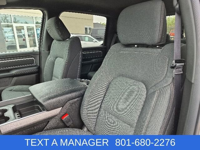 New 2026 RAM 1500 4x4 Crew Cab image 17