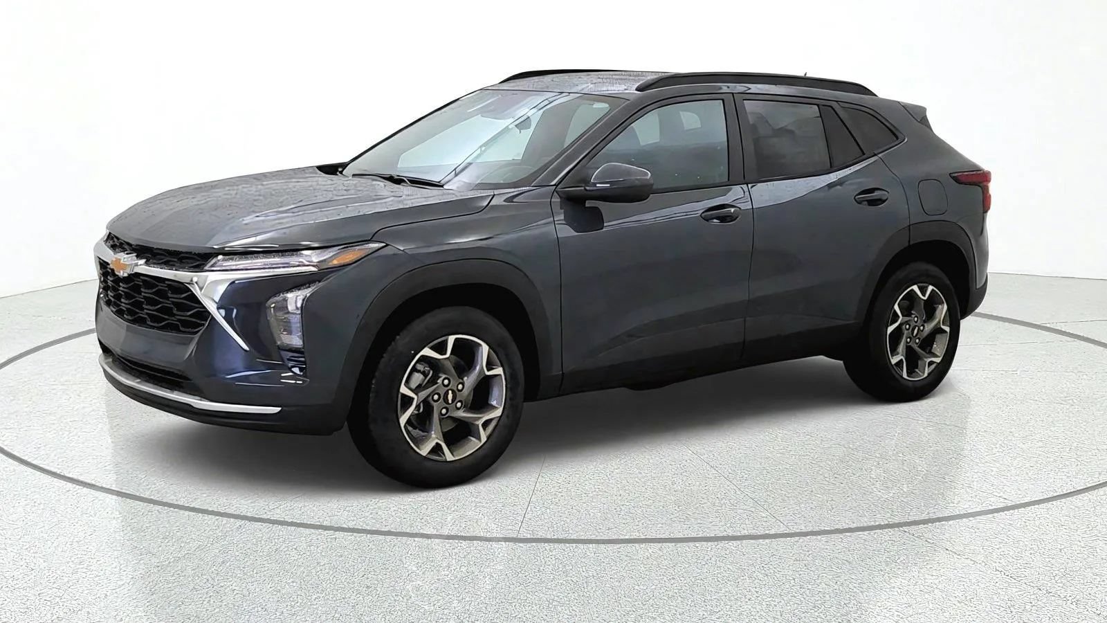 New 2026 Chevrolet Trax LT w/ Sunroof Package FWD image 4