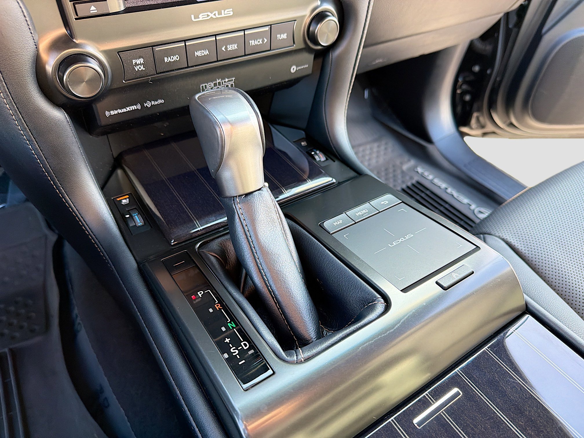 Certified 2022 Lexus GX 460 Premium w/ Accessory Package AWD/4WD image 11