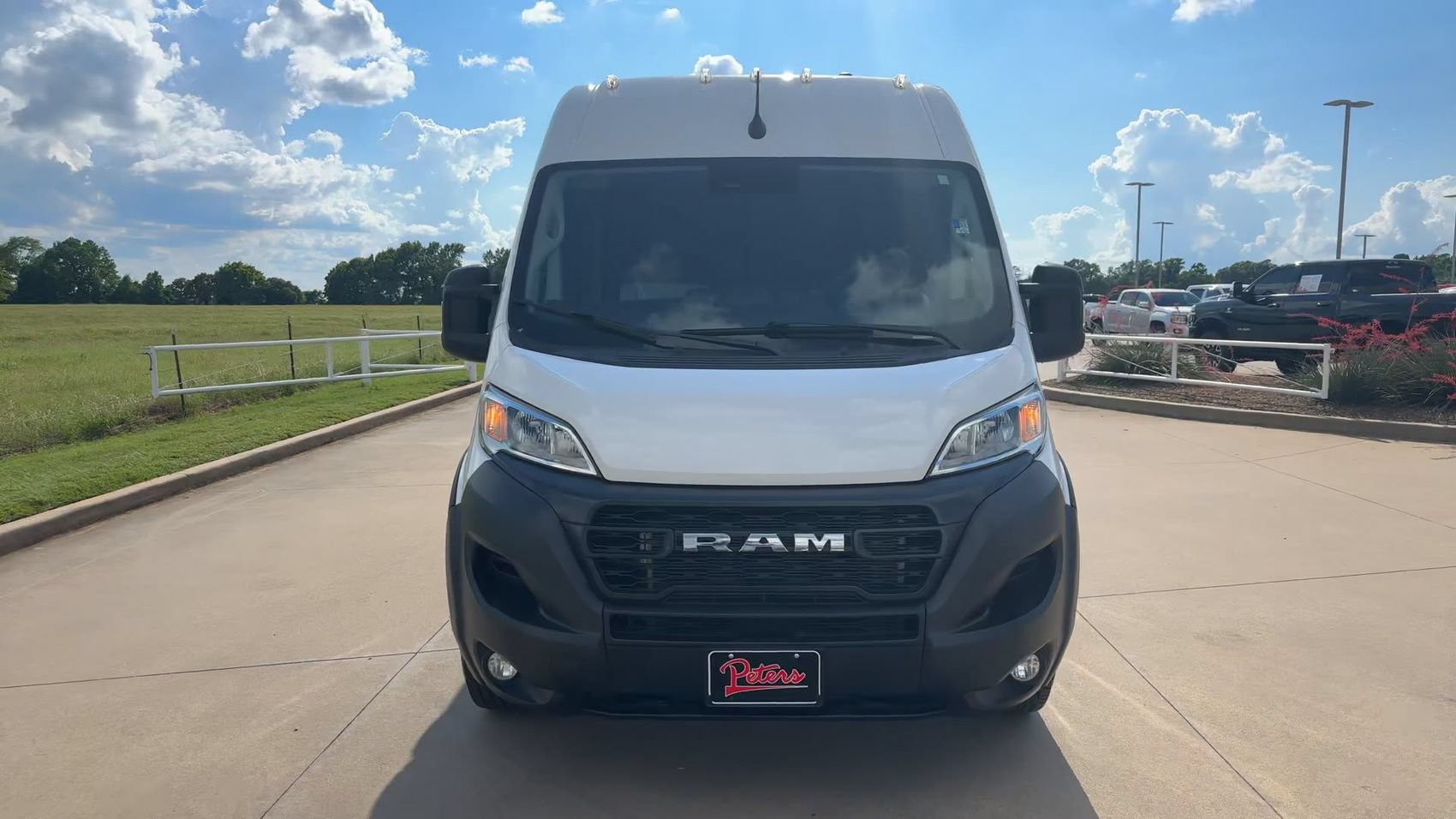 Used 2025 RAM ProMaster 2500 w/ Convenience Group FWD image 4