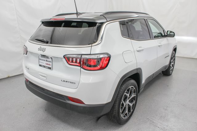 Used 2024 Jeep Compass Limited AWD/4WD image 13