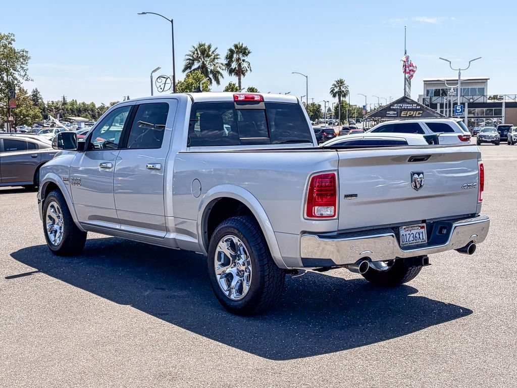 Used 2015 RAM 1500 Laramie w/ Convenience Group AWD/4WD image 2