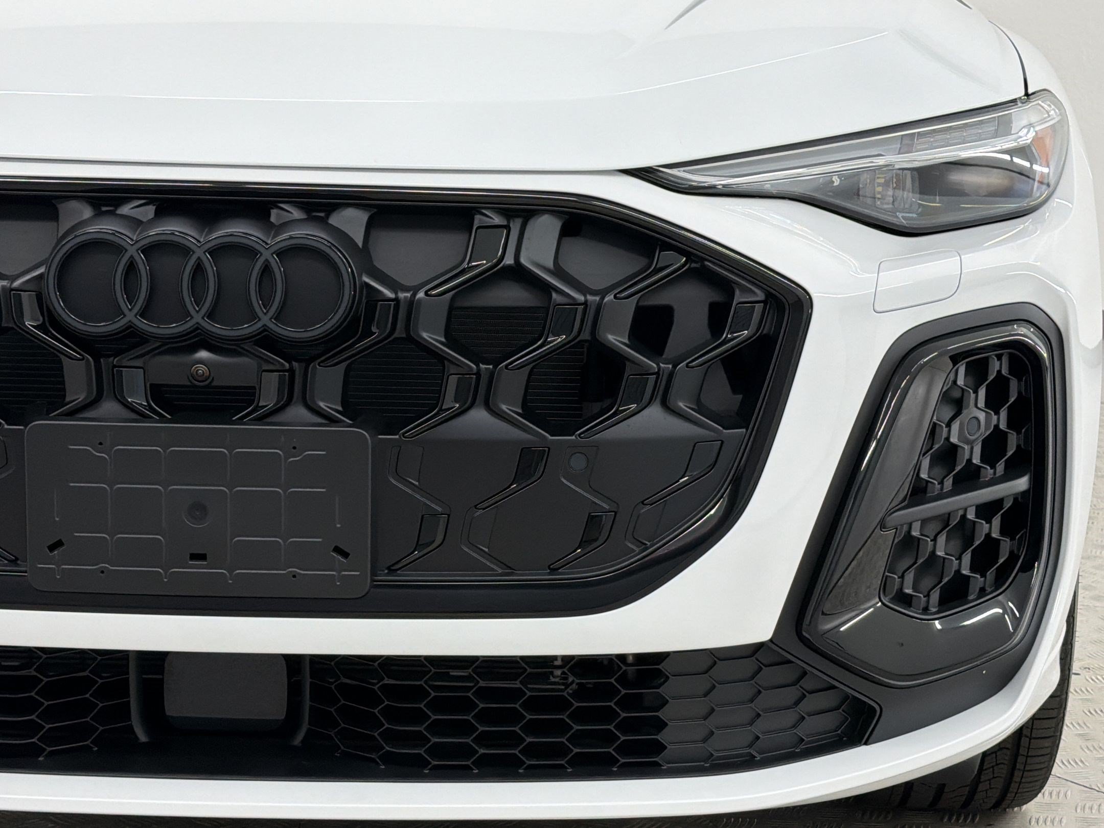 New 2026 Audi SQ5 Prestige AWD/4WD image 12