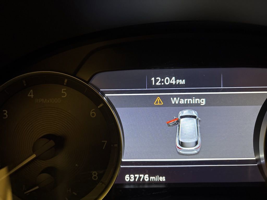 Used 2019 INFINITI QX50 Essential w/ Sensory Package image 14