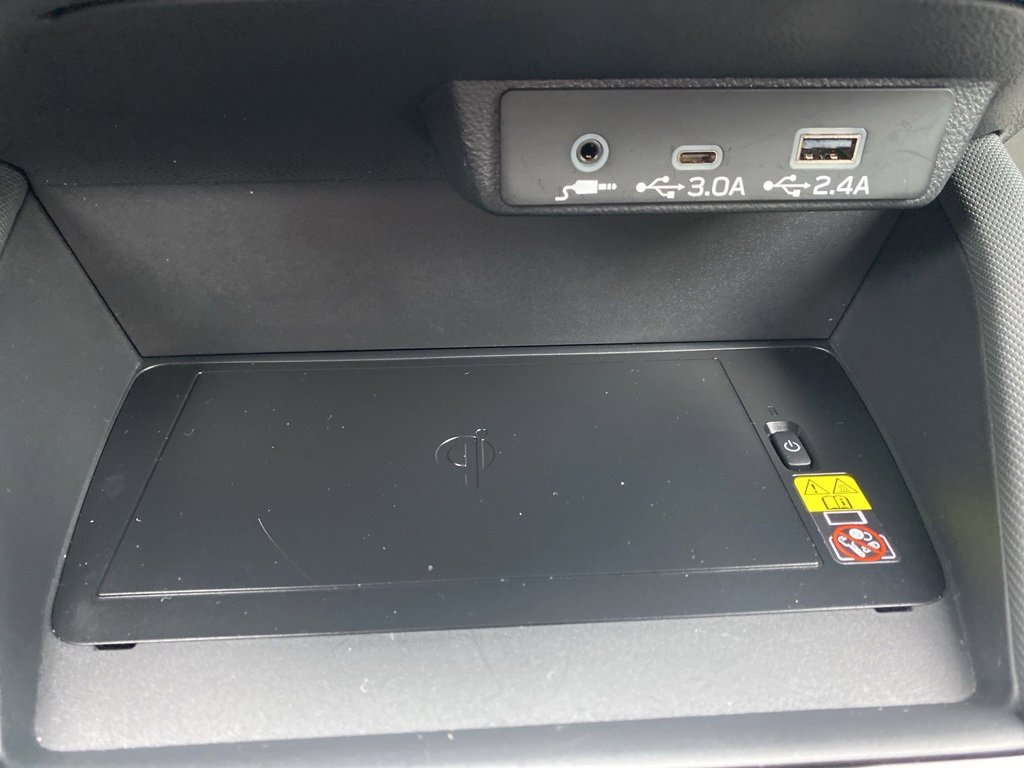 Used 2025 Subaru Forester Limited image 39