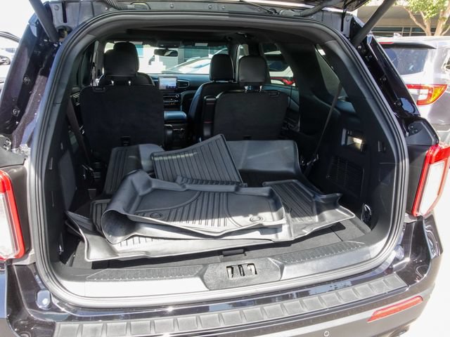 Used 2024 Ford Explorer ST-Line w/ Class IV Trailer Tow Package RWD image 27