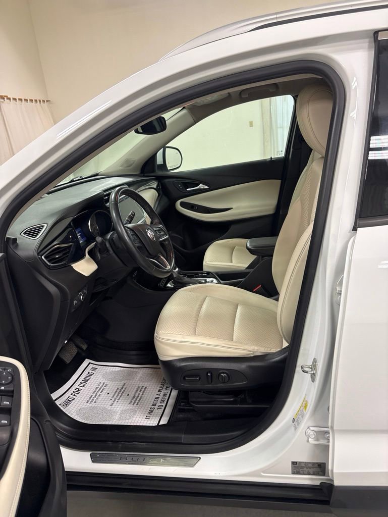 Used 2021 Buick Encore GX Essence AWD/4WD image 8