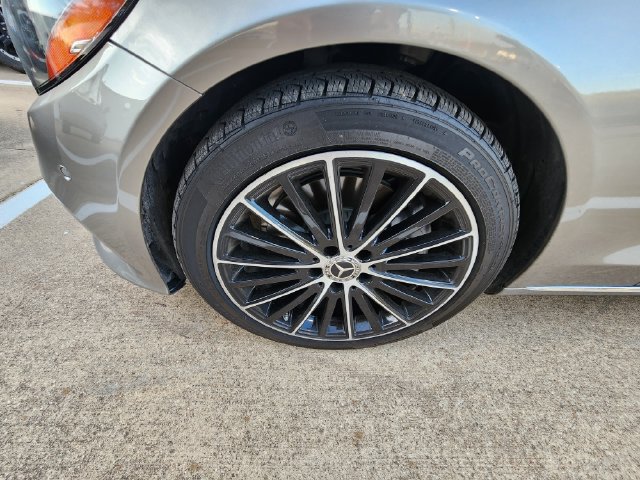 Used 2020 Mercedes-Benz C 300 Sedan image 9