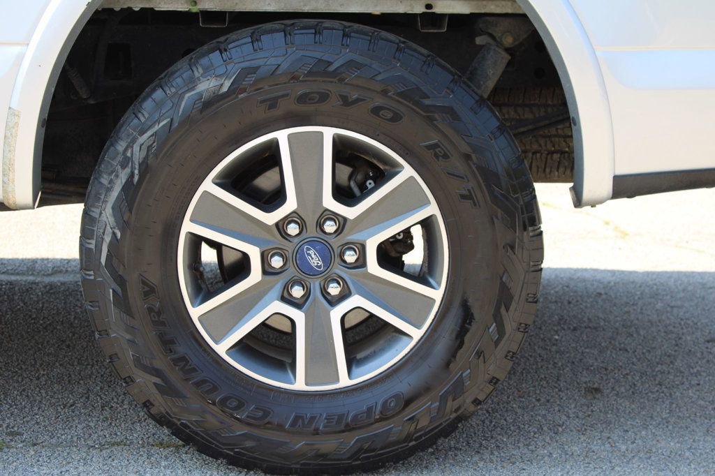 Used 2015 Ford F150 XLT w/ Equipment Group 302A Luxury AWD/4WD image 26