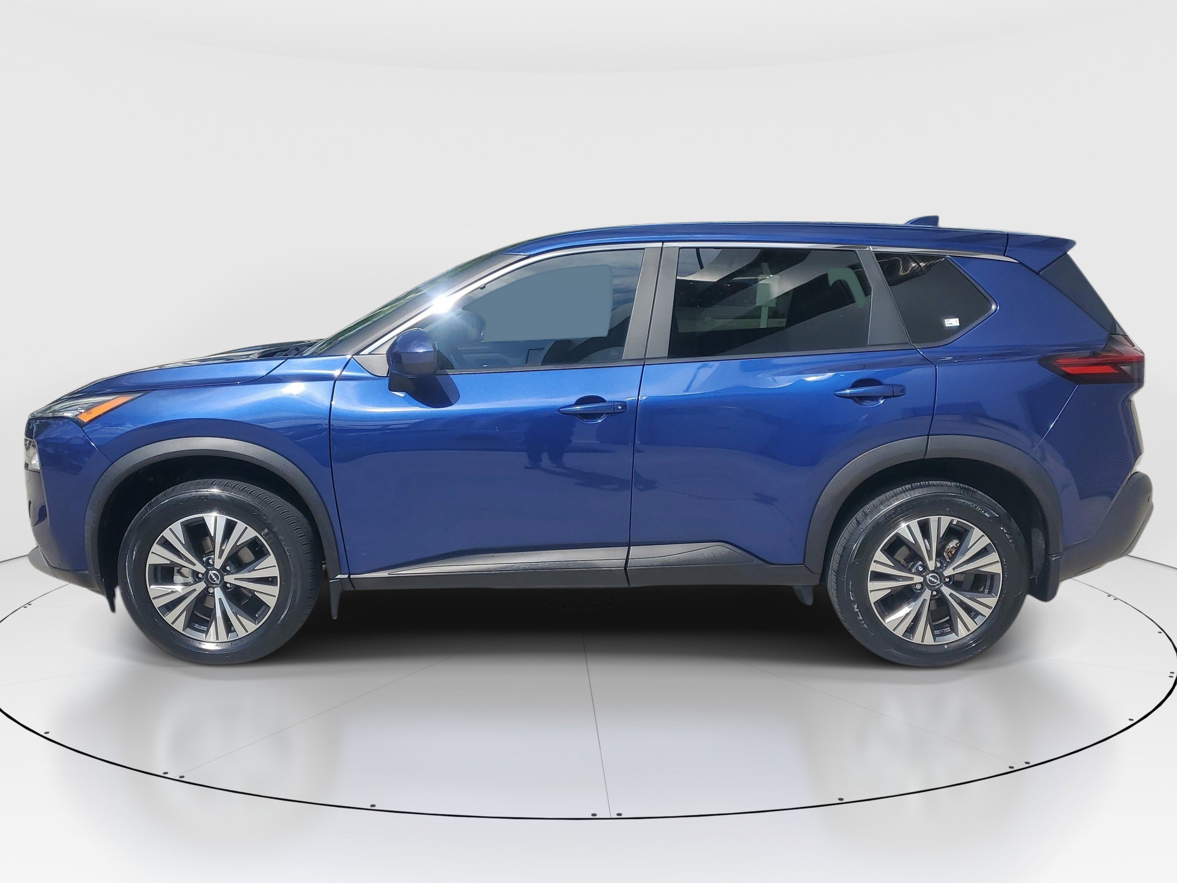 Used 2023 Nissan Rogue SV FWD image 6