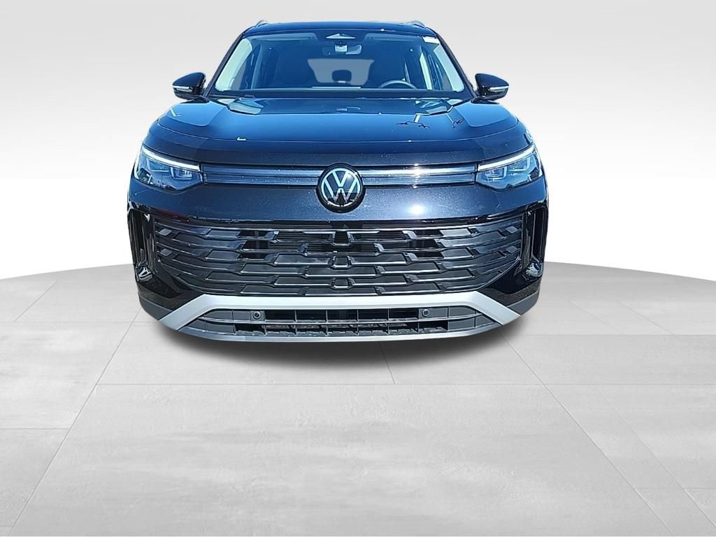 New 2026 Volkswagen Tiguan SE AWD/4WD image 2
