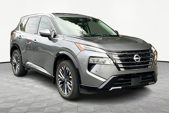 Used 2025 Nissan Rogue Platinum w/ Tech Package