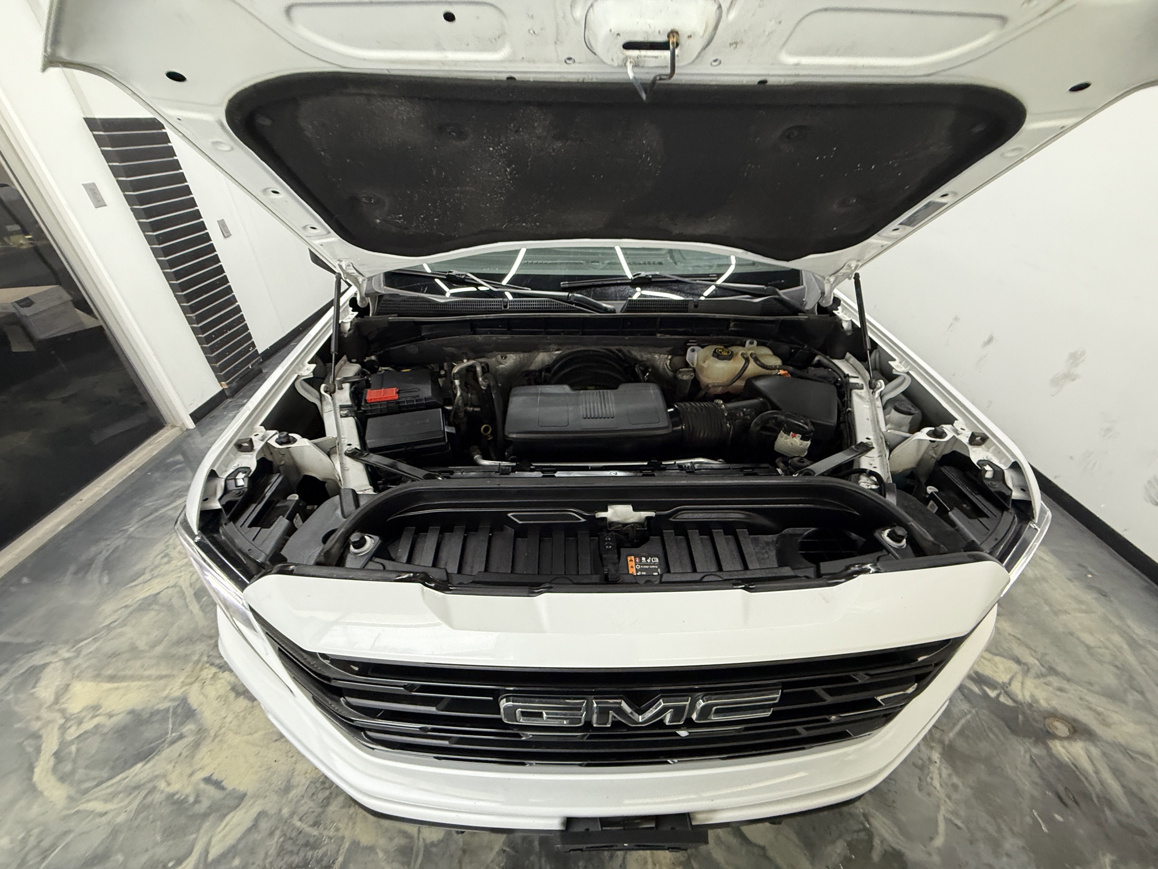 Used 2022 GMC Sierra 1500 Elevation w/ Preferred Package image 26