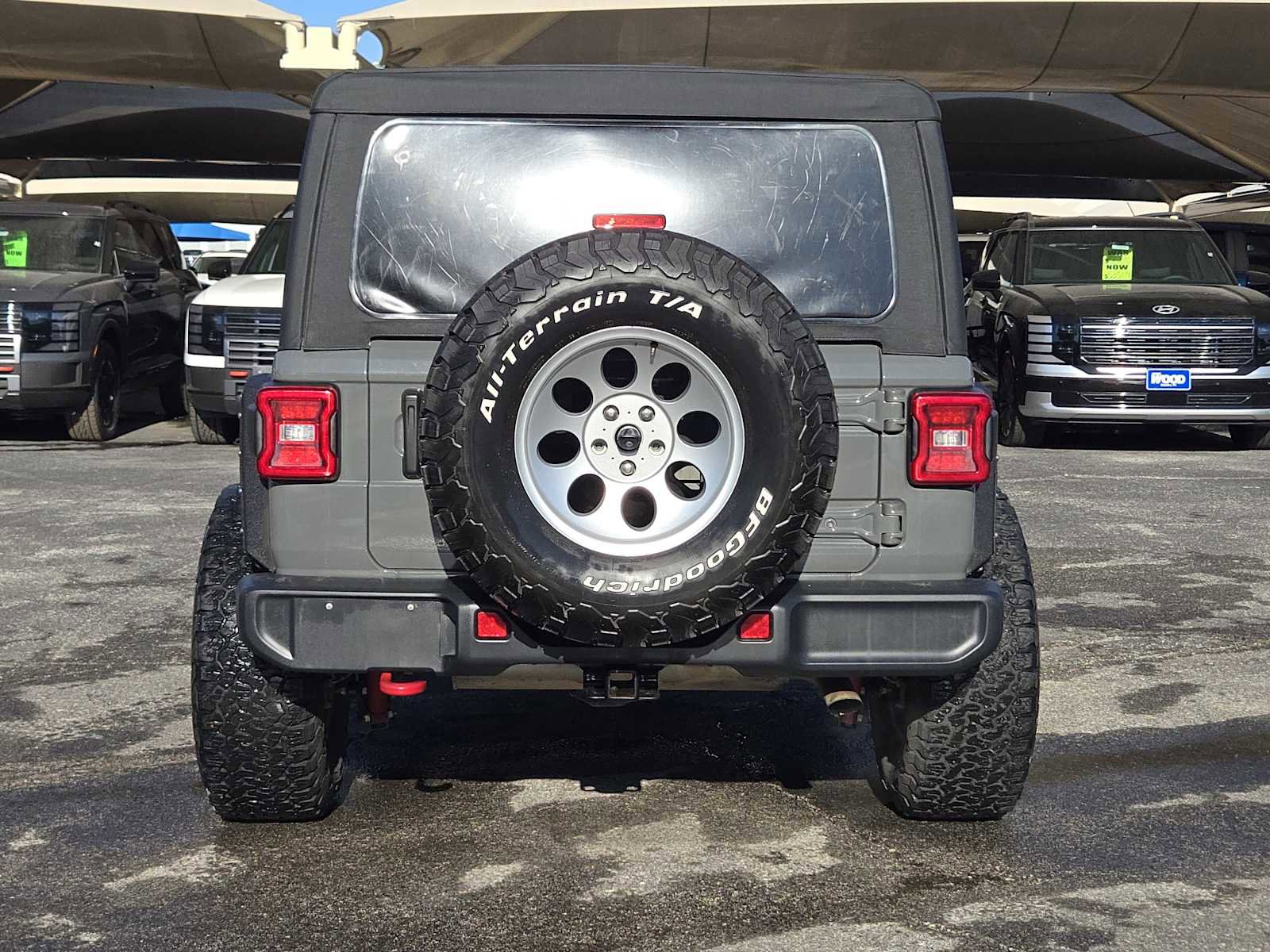 Used 2021 Jeep Wrangler Unlimited Rubicon w/ LED Lighting Group image 4