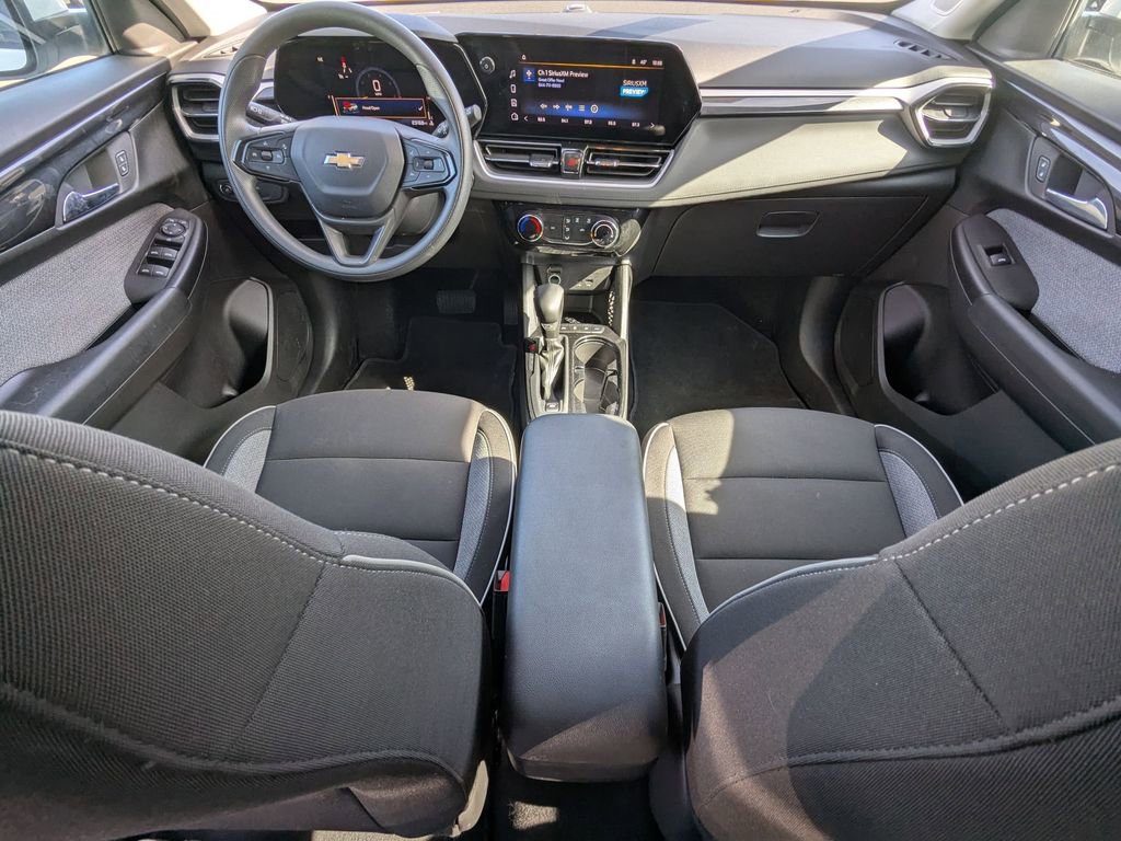 Used 2025 Chevrolet TrailBlazer LT image 26