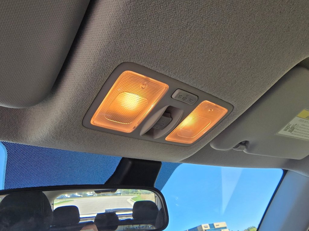 New 2025 Hyundai Venue SEL image 22