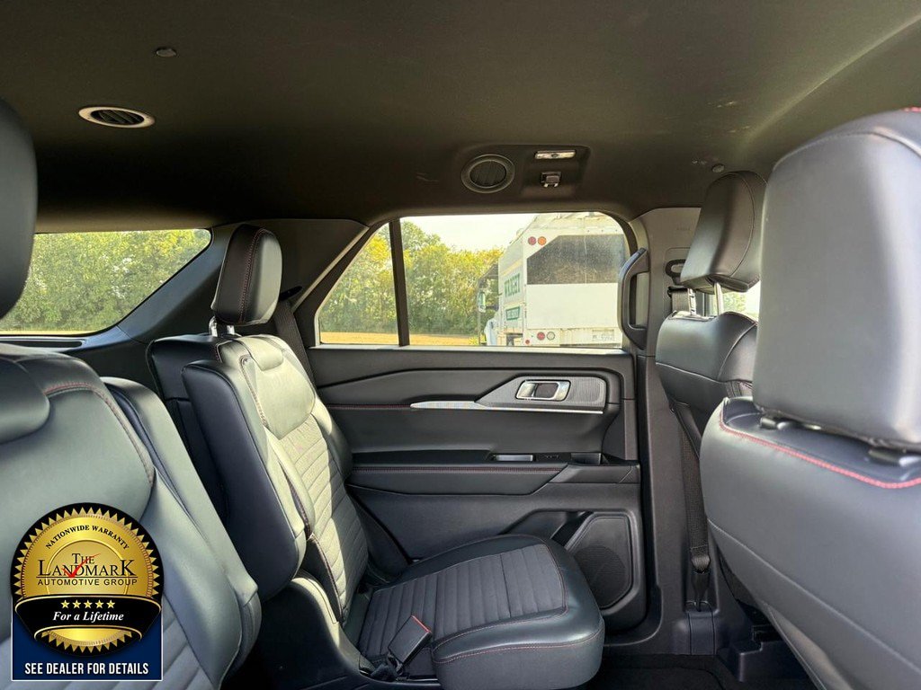Used 2026 Ford Explorer ST-Line AWD/4WD image 16