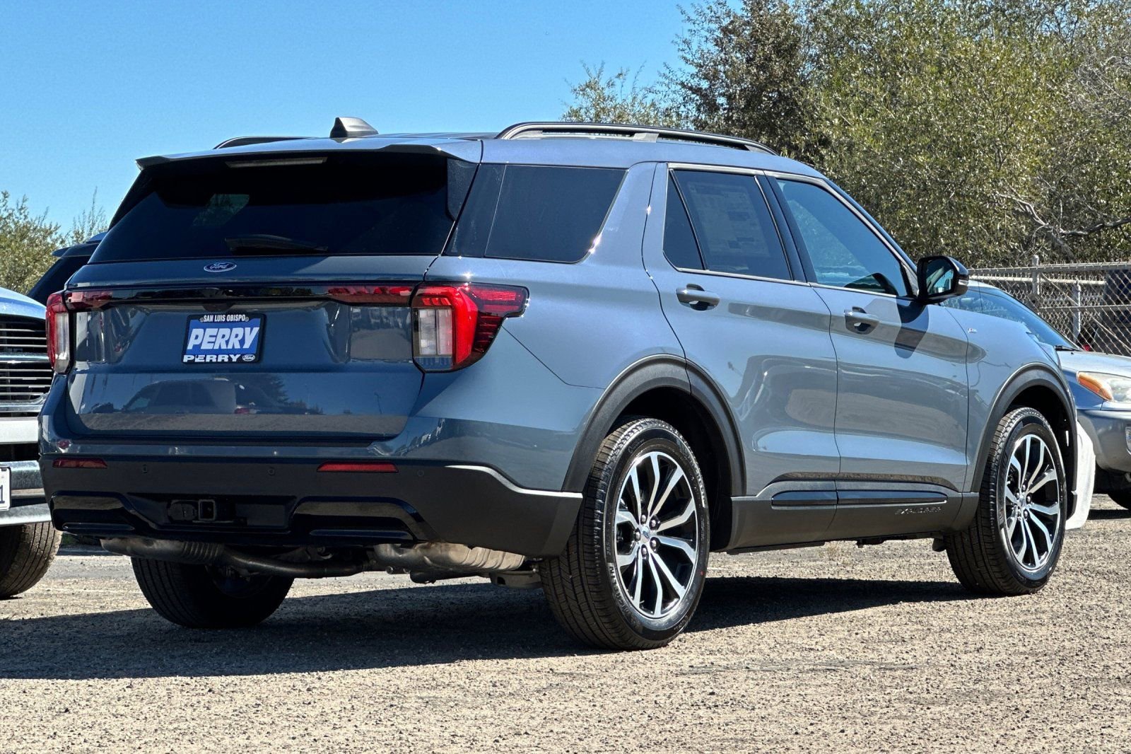 New 2025 Ford Explorer ST-Line image 3