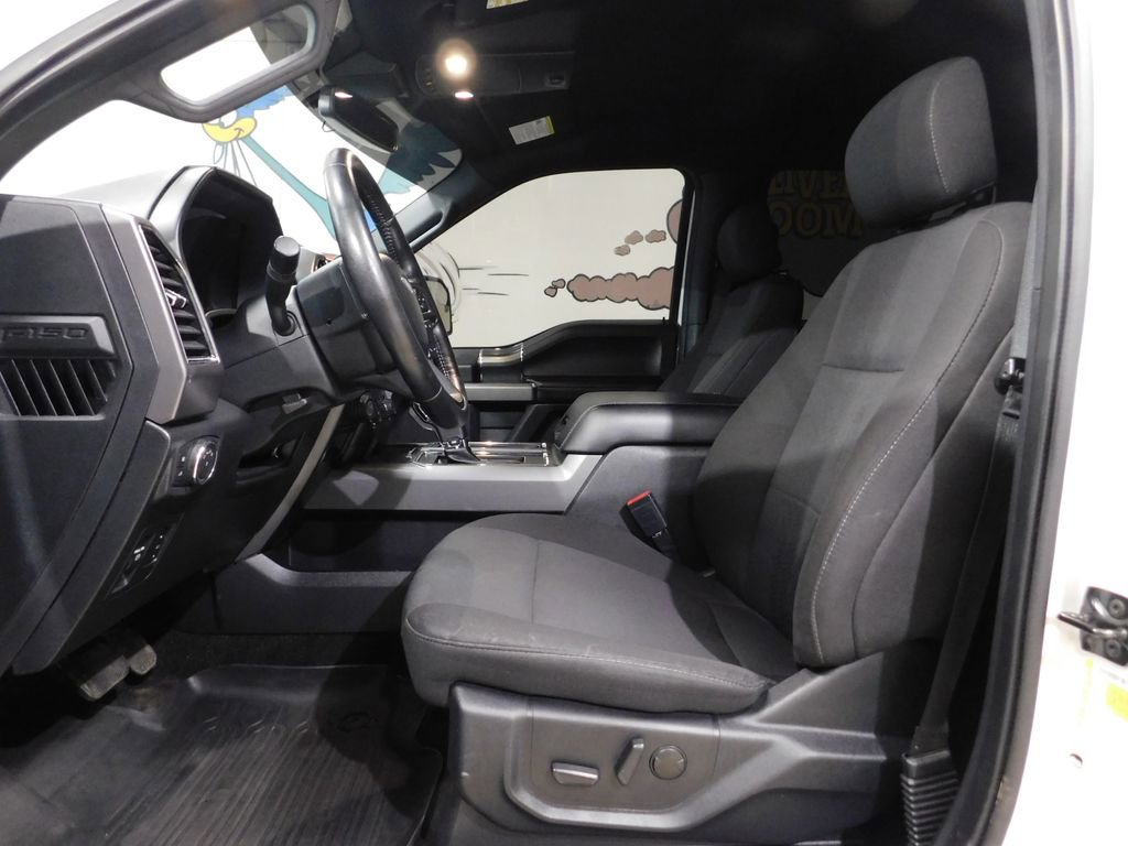 Used 2019 Ford F150 XLT w/ Equipment Group 302A Luxury AWD/4WD image 31