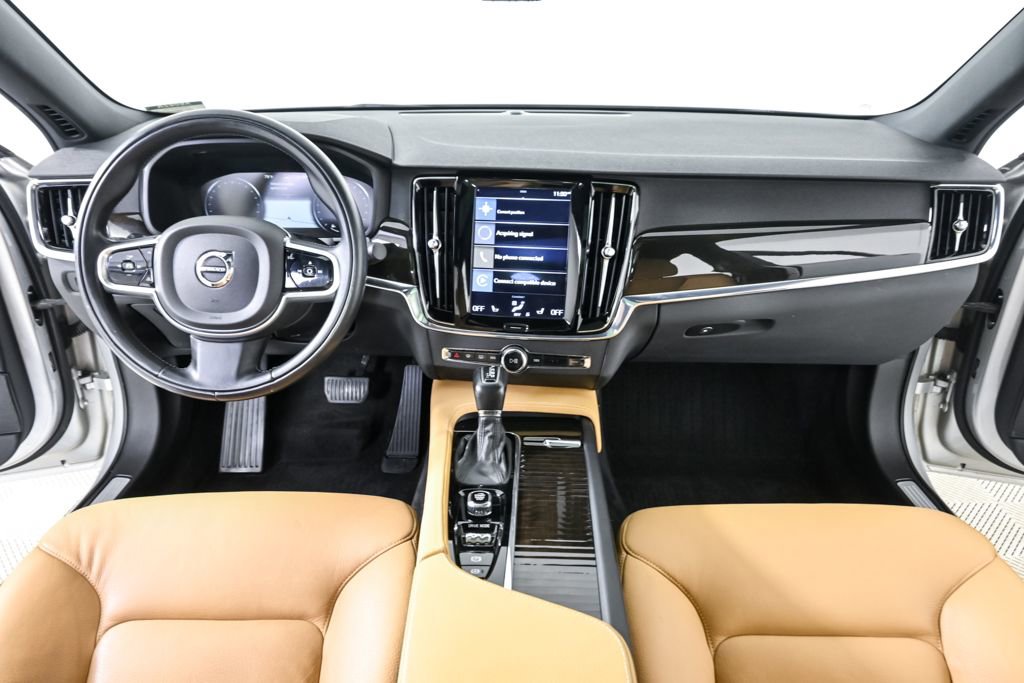 Used 2018 Volvo S90 T5 Momentum w/ Convenience Package image 18