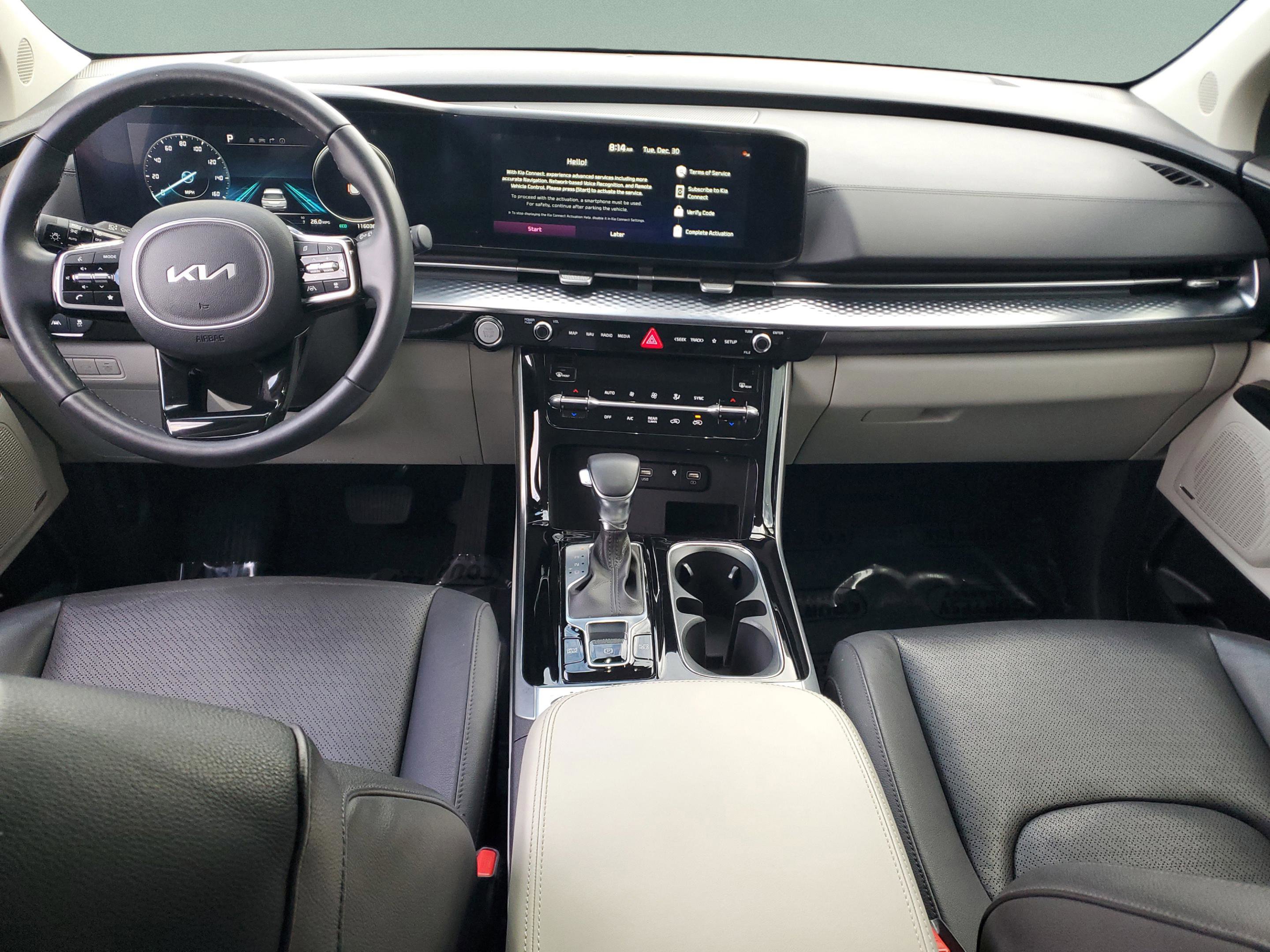 Used 2024 Kia Carnival SX Prestige image 11