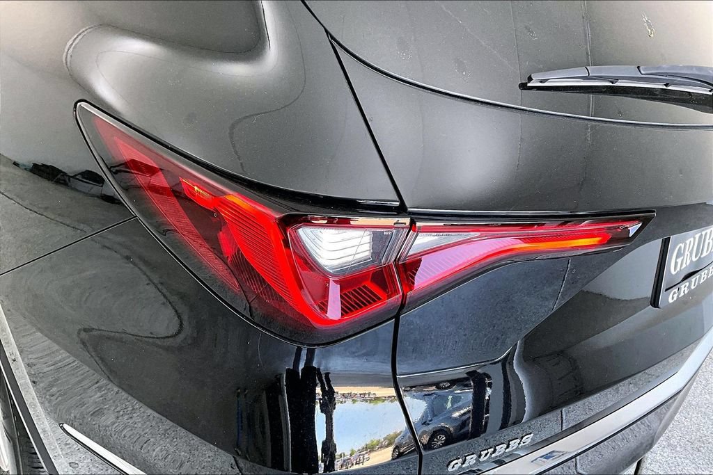 Certified 2025 Acura MDX FWD image 38