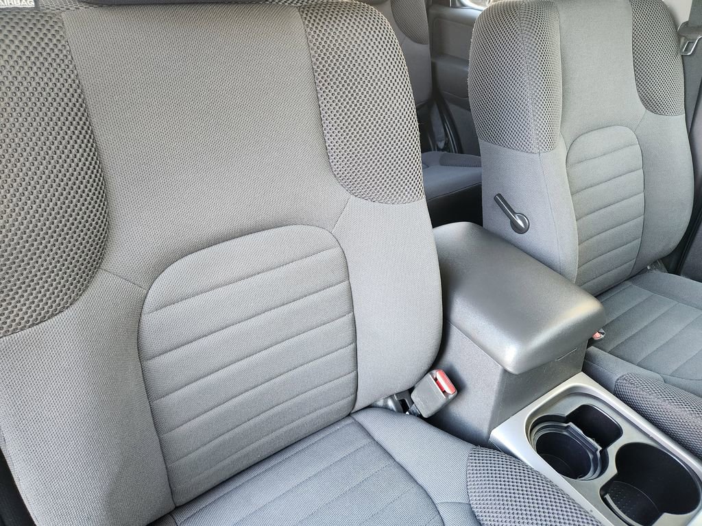 Used 2010 Nissan Pathfinder S image 15