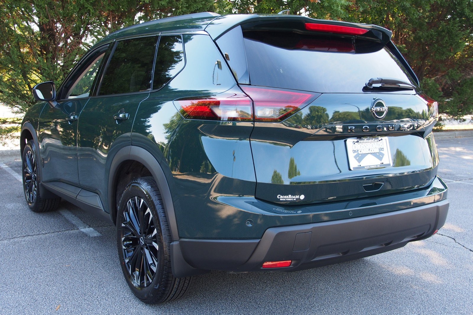 New 2026 Nissan Rogue Dark Armor FWD image 5