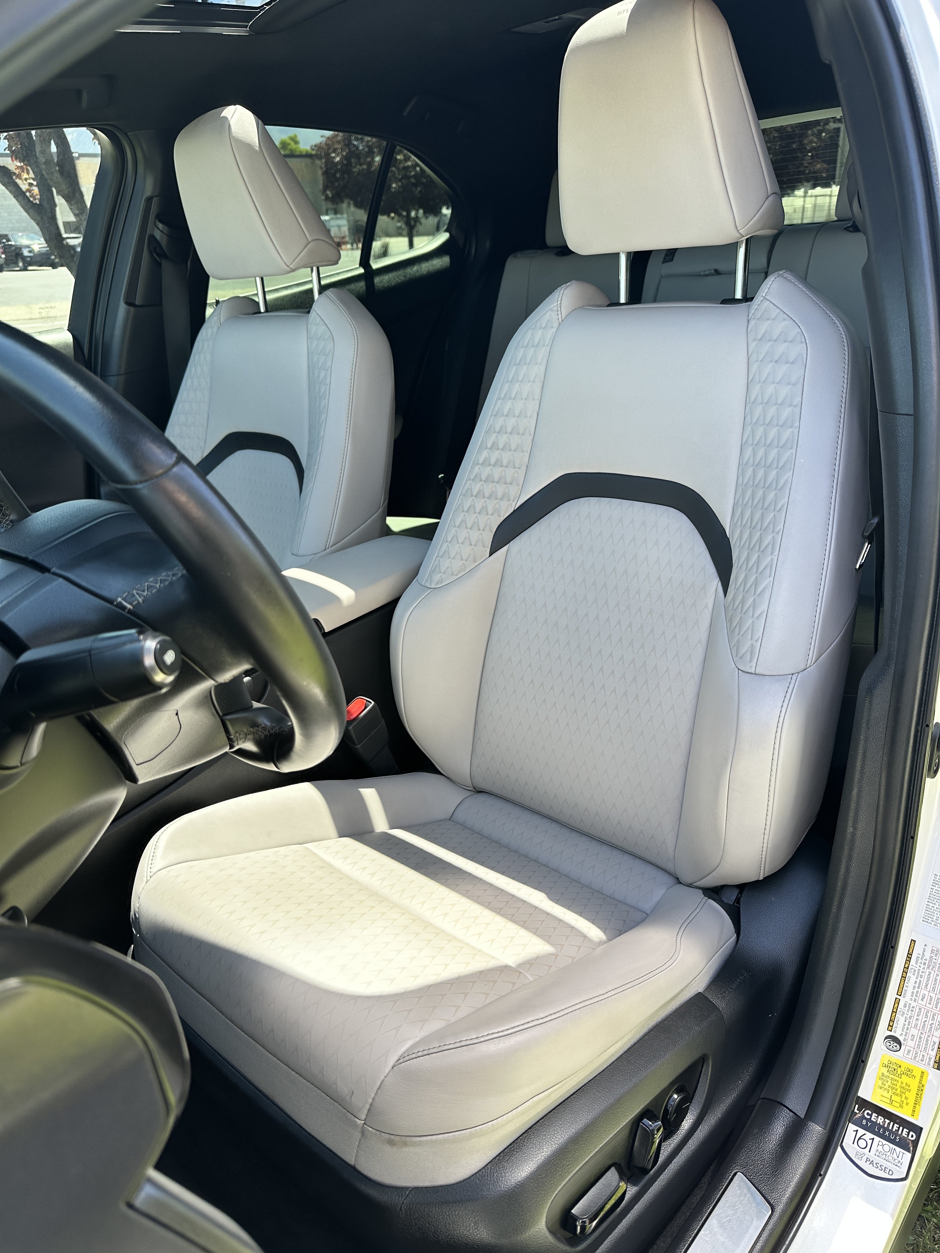 Used 2019 Lexus UX 200 w/ Accessory Package 2 FWD image 17