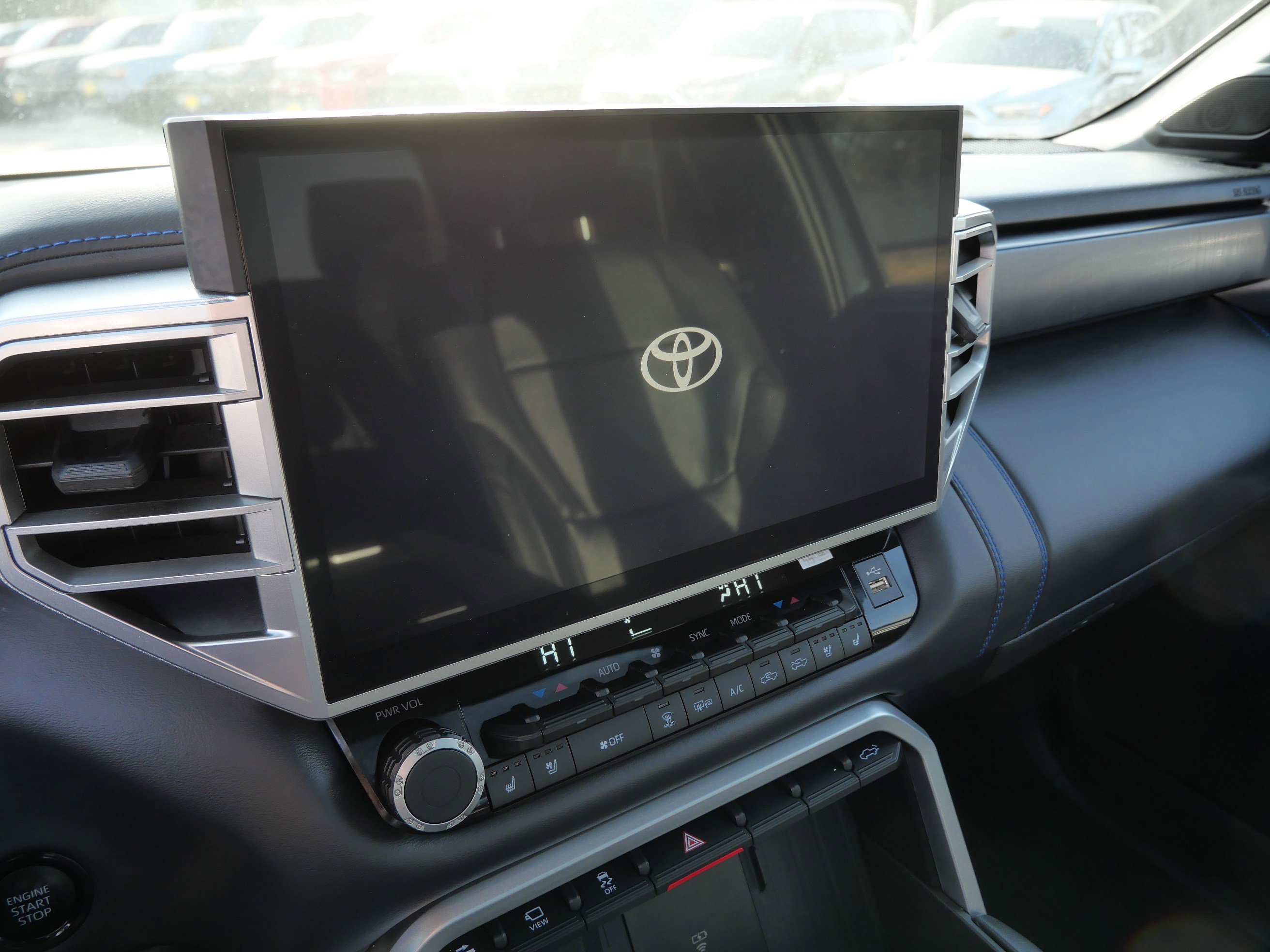 Used 2025 Toyota Tundra Platinum image 22