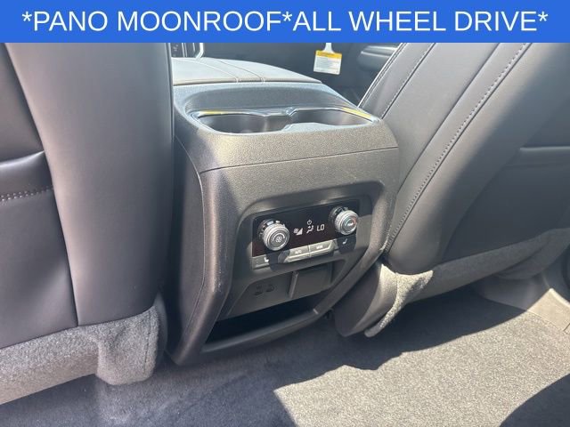 Used 2024 GMC Acadia Denali w/ Super Cruise Package image 25