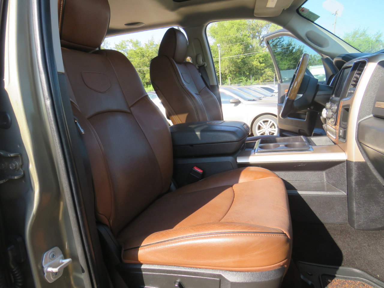 Used 2015 RAM 1500 Laramie Longhorn w/ Convenience Group image 38