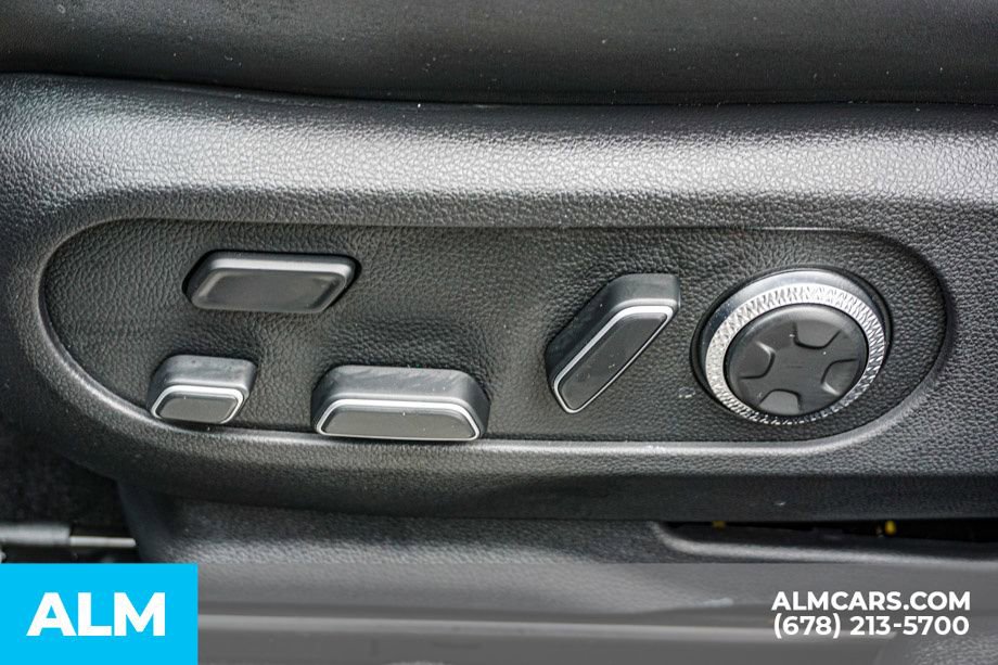 Used 2025 Genesis GV60 RWD image 58