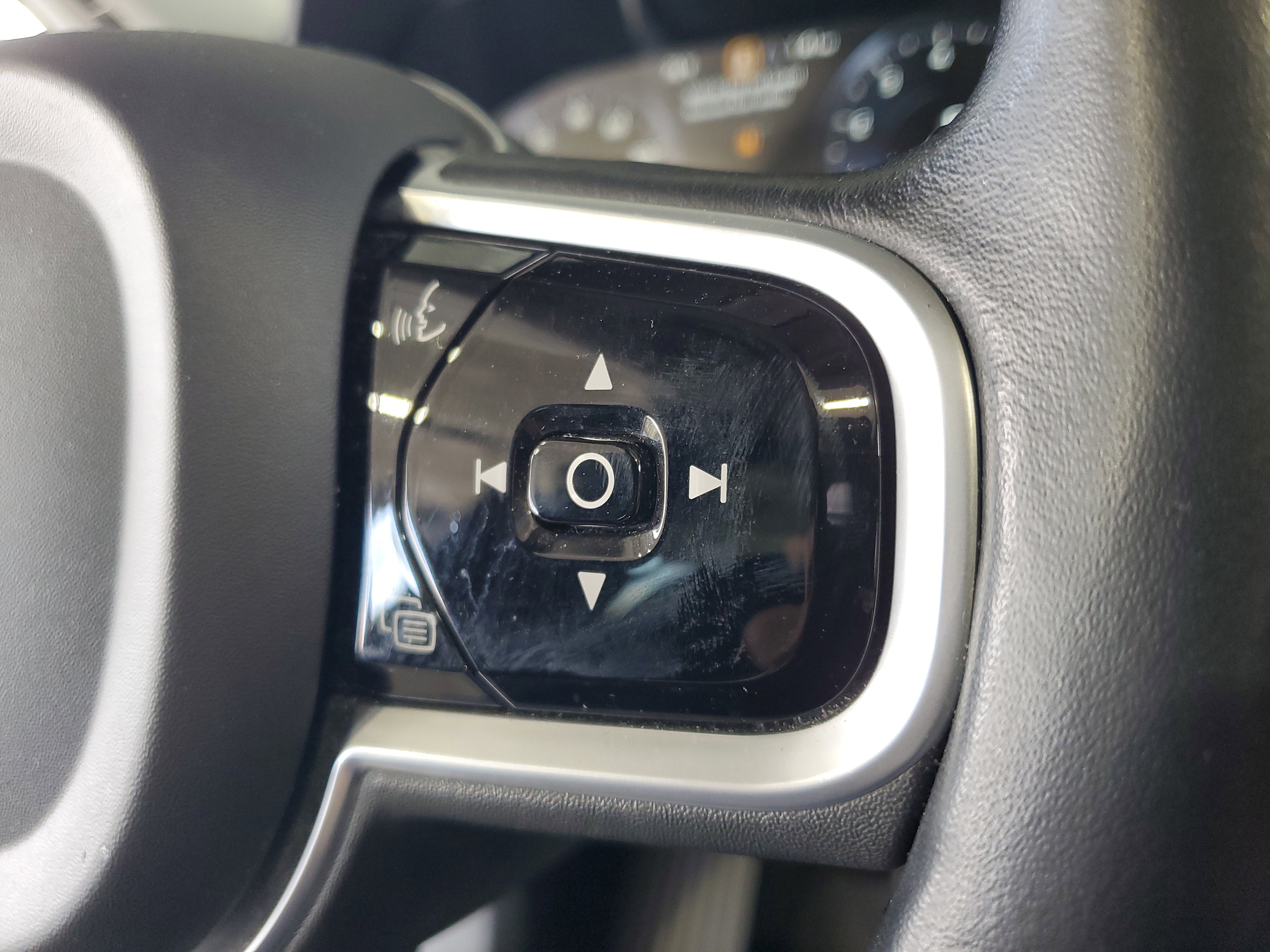 Used 2021 Volvo XC90 T6 Inscription w/ Protection Package AWD/4WD image 24