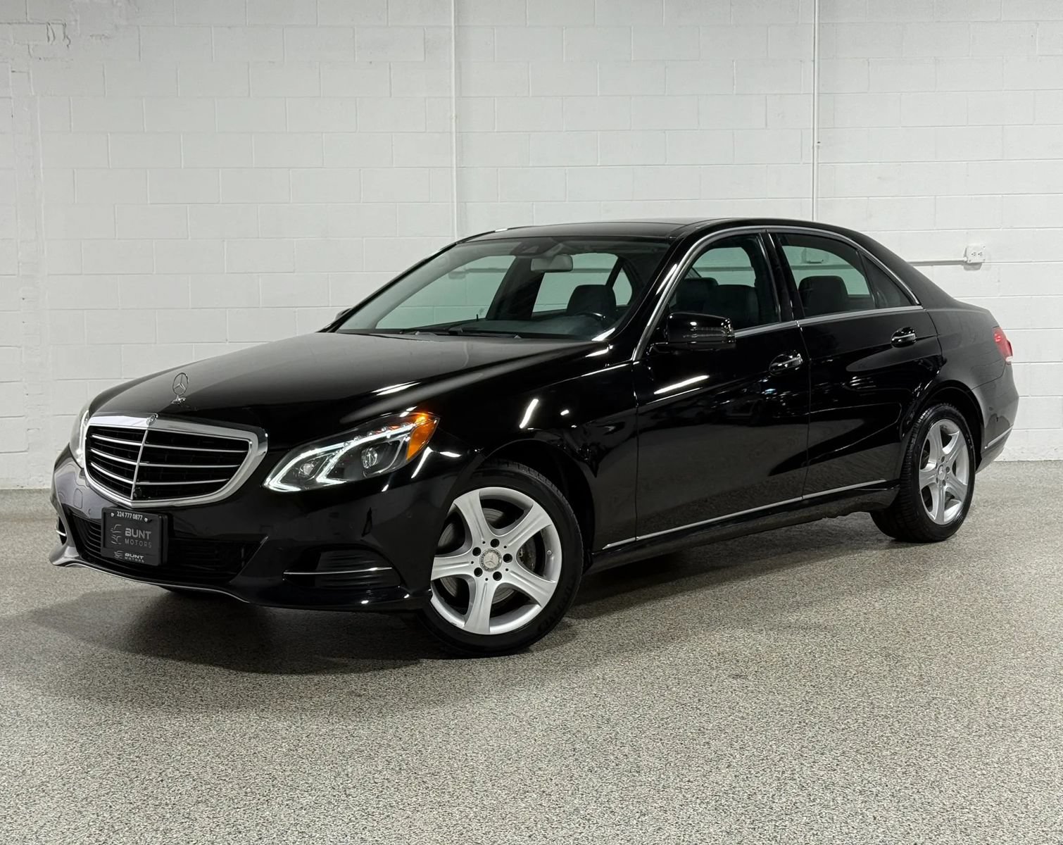 Used 2014 Mercedes-Benz E 350 4MATIC Sedan image 2