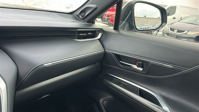 Used 2022 Toyota Venza Limited w/ Advanced Technology Package image 21