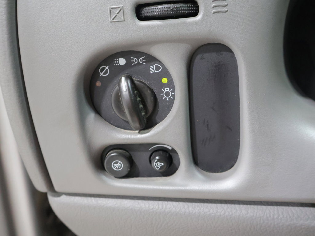 Used 2008 Chevrolet TrailBlazer 4WD image 29