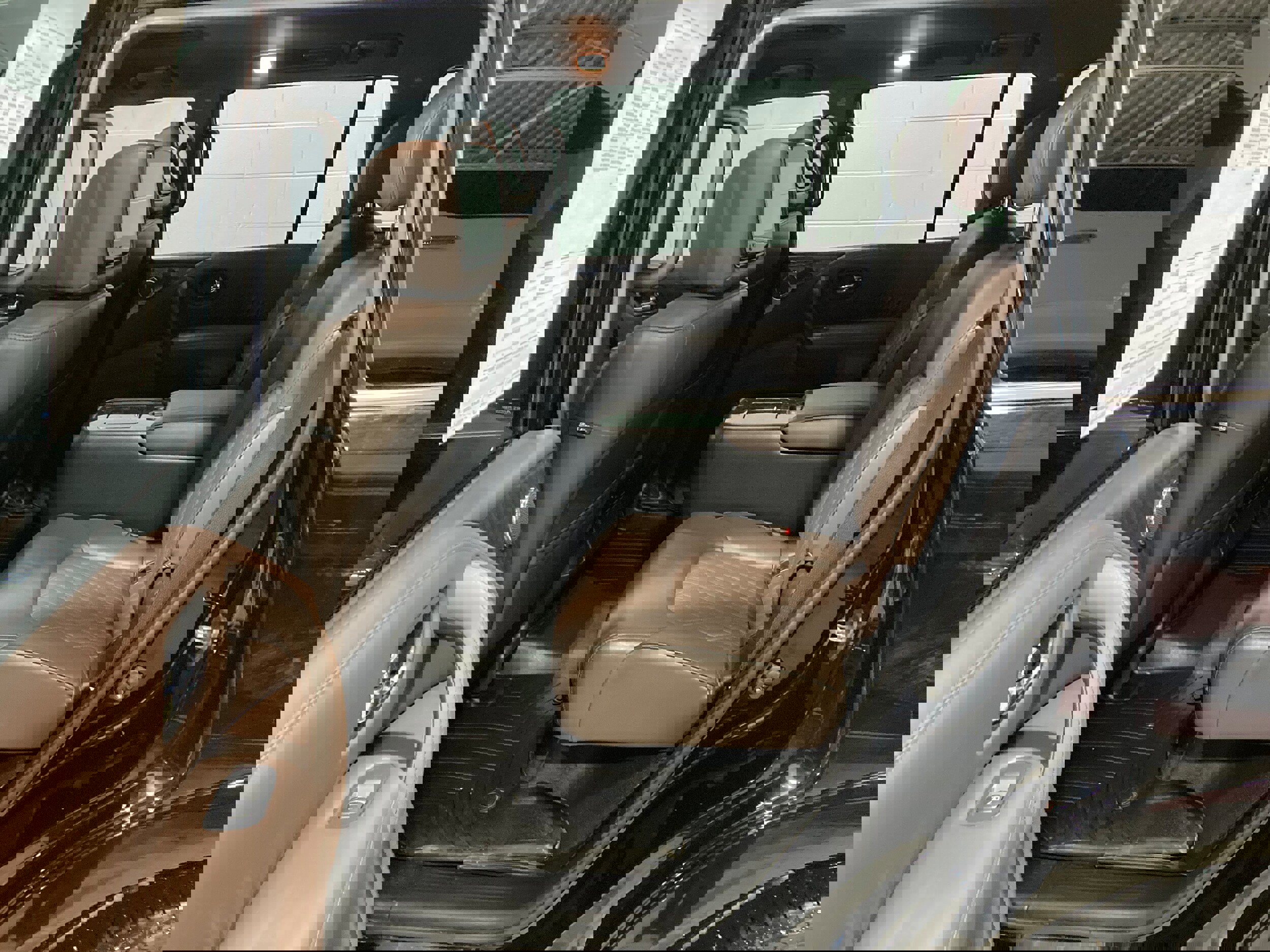 Used 2022 Nissan Armada Platinum w/ Captain's Chairs Package image 22